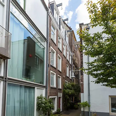 Hotel House Of Arts - Centre *