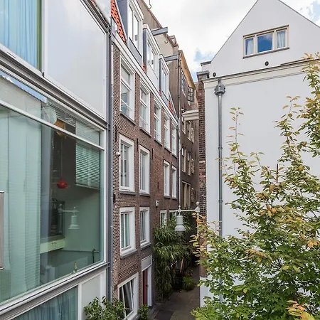 Hotel House Of Arts - Centre *