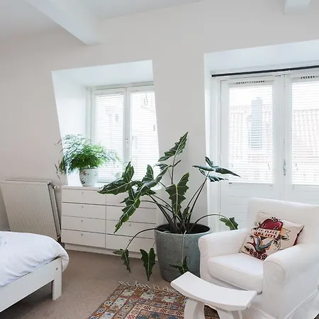 Hotel House Of Arts - Centre *